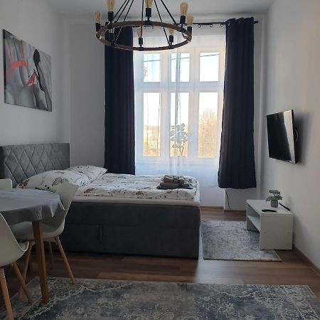 Apartamenty Rynek R แชมิตช์ ภายนอก รูปภาพ