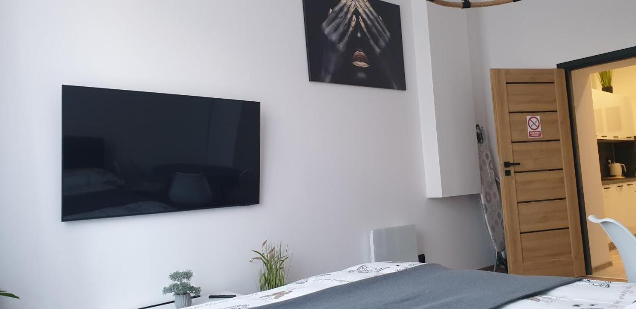 Apartamenty Rynek R แชมิตช์ ภายนอก รูปภาพ