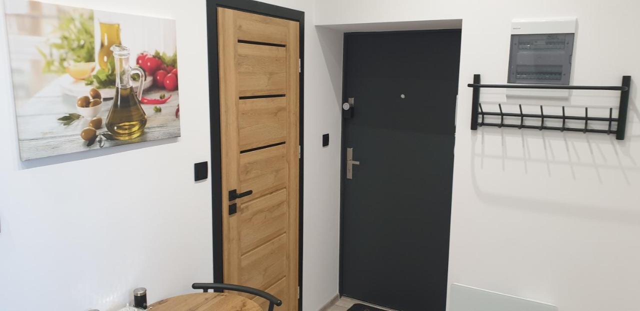 Apartamenty Rynek R แชมิตช์ ภายนอก รูปภาพ