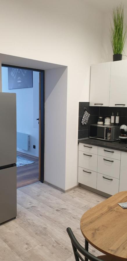 Apartamenty Rynek R แชมิตช์ ภายนอก รูปภาพ