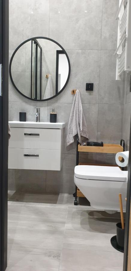 Apartamenty Rynek R แชมิตช์ ภายนอก รูปภาพ
